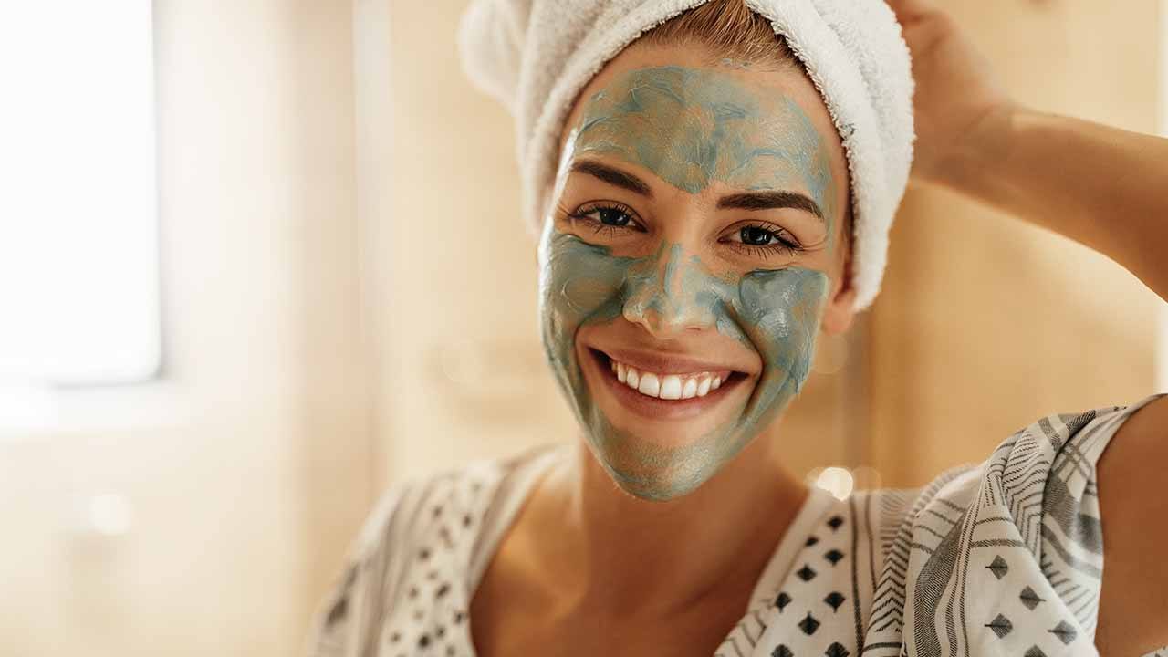آموزش گام به گام آرایش برای پوشاندن جوش صورت 2 ماسک صورت